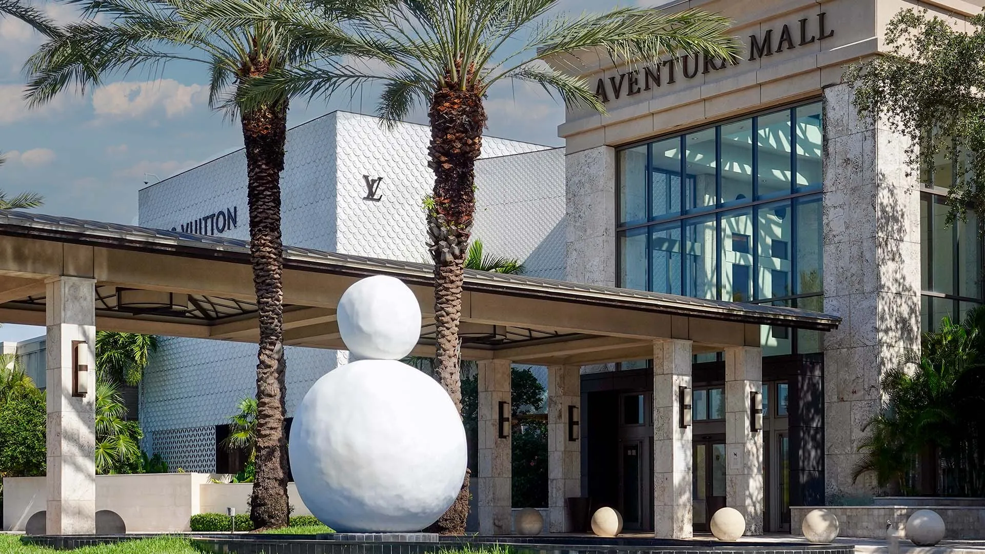 Aventura Mall in USA, north_america | Fragrance,Handbags,Shoes,Accessories,Clothes,Natural Beauty Products,Sportswear,Swimwear - Country Helper