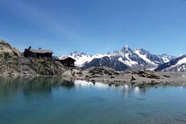 Lac Blanc in France, Auvergne-Rhone-Alpes | Lakes,Trekking & Hiking - Rated 3.8