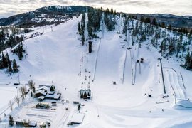 Rabbit Hill Snow Resort in Canada, Alberta | Mountaineering - Rated 3.8