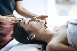 1 Sun Salon | Massage Parlors,Sex-Friendly Places - Rated 0.3