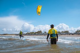 Movement Sports Kitesurfschool in Netherlands, Zeeland | Kitesurfing - Rated 2.1