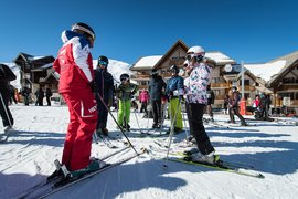 Half Half Ecole De Ski in Lebanon, North Governorate | Snowboarding,Skiing - Rated 0.8