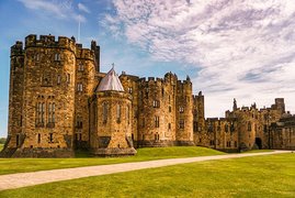 Alnwick Castle in United Kingdom, Scotland | Castles - Rated 3.9