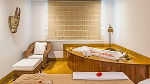 Aura Spa in India, National Capital Territory of Delhi | SPAs,Tanning Salons - Rated 1