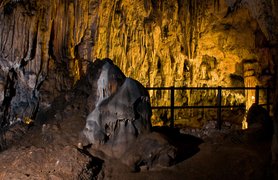 Barac Caves