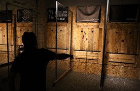 Barcelona Axe Throwing | Knife Throwing - Rated 7.4