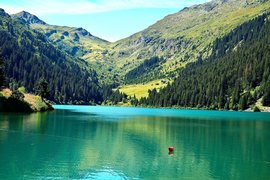 Blue Lake in France, Auvergne-Rhone-Alpes | Lakes - Rated 0.8