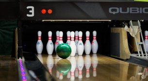 Bowling Striky In Joinville Le Pont in France, Ile-de-France | Bowling - Rated 4