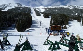 Castle Mountain Resort in Canada, Alberta | Snowboarding - Rated 4