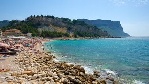 Corton Beach in France, Provence-Alpes-Cote d'Azur | Beaches - Rated 0.6