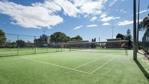 Dajia Riverside Park Tennis Courts | Tennis - Rated 0.8