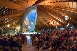 Eglise Notre-Dame-des-Neiges in France, Auvergne-Rhone-Alpes | Architecture - Rated 0.8