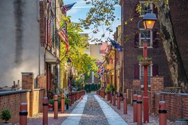 Elfreth's Alley in USA, Pennsylvania | Architecture - Rated 3.8