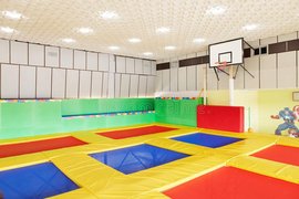Trampoline Arena Neo Land | Trampolining - Rated 4