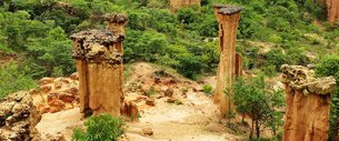 Isimila Stone Age Site in Tanzania, Iringa Region | Excavations - Rated 0.8