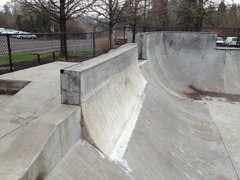 Tigard Skatepark in USA, Oregon | Skateboarding - Rated 0.9