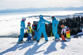 Korea International Ski School | Snowboarding,Skiing - Rated 0.9