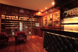La Casa Del Habano | Cigar Bars - Rated 1.2