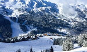 Les Trois Vallees | Snowboarding,Skiing,Snowmobiling - Rated 4.3