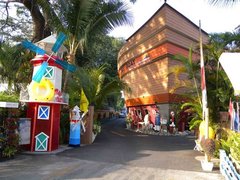 Love Boat Hotel in Thailand, Northern Thailand  - Rated 0.8