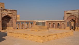 Makli Necropolis in Pakistan, Sindh | Architecture - Rated 3.6