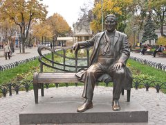 Monument to Leonid Utyosov in Ukraine, Odessa Oblast | Monuments - Rated 3.9