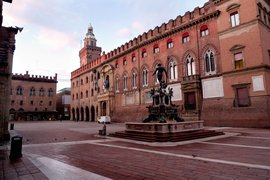 Piazza Maggiore | Architecture - Rated 4.8