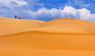 Red Sand Dunes in Saudi Arabia, Riyadh | Deserts - Rated 3.8