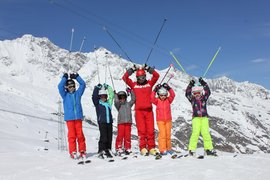 Swiss Ski School Saas Fee in Switzerland, Canton of Valais | Snowboarding,Skiing - Rated 3.9