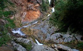 Salto de Caburni | Waterfalls,Trekking & Hiking - Rated 0.8
