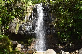 Sipyen Waterfall in Micronesia, Kosrae | Waterfalls - Rated 0.9