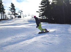 Snowhawks Ski & Snowboard School in Canada, Ontario | Snowboarding,Skiing - Rated 0.7