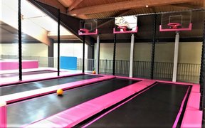 SpassQuadrat - Indoor-Spielplatz und Trampolin-Park | Trampolining - Rated 3.9