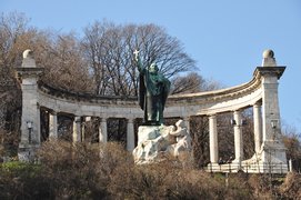 Statue of Saint Gellert in Hungary, Central Hungary | Monuments - Rated 3.8