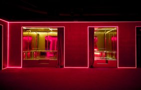 Studio De Paris | Red Light Places - Rated 0.9