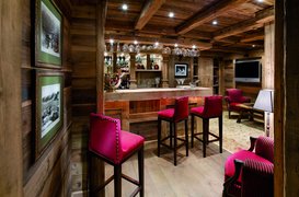 Sullys Bar Meribel in France, Auvergne-Rhone-Alpes | Bars - Rated 0.8