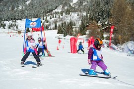 Swissrent Quattro | Snowboarding,Skiing - Rated 3.8