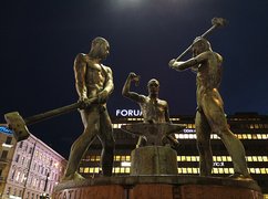 Three Smiths Statue in Finland, Uusimaa | Monuments - Rated 3.4