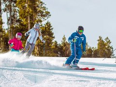 Vail Ski & Snowboard School in USA, Colorado | Snowboarding,Skiing - Rated 0.7