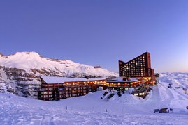 Valle Nevado | Snowboarding,Mountaineering,Skiing - Rated 6.8