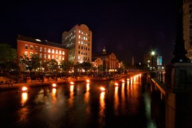 WaterFire in USA, Rhode Island | Architecture - Rated 3.8