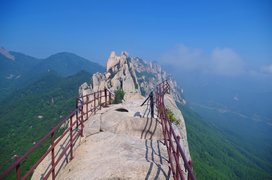 Seoraksan in South Korea, Gwandong | Trekking & Hiking - Rated 3.7