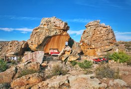 Cederberg Cracks in South Africa, Western Cape | Trekking & Hiking - Rated 0.8