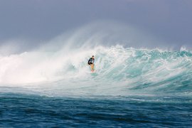 Surf Desert Point in Indonesia, West Nusa Tenggara | Surfing - Rated 0.8