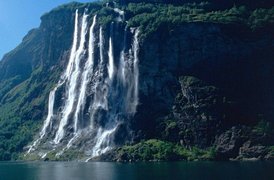 Vinnufossen in Norway, Western Norway | Waterfalls - Rated 0.9