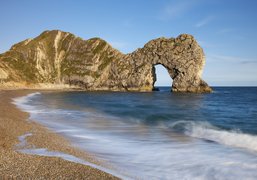 Lulworth Cove to Durdle Door Hike in United Kingdom, South West England | Trekking & Hiking - Rated 0.8