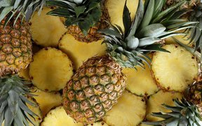 Portuguese Pineapple - National Desserts in Portugal