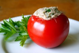 Argentinian Stuffed Tomatoes - National Main Courses in Argentina