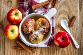 Baked Apples - National Desserts in Estonia