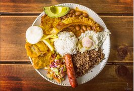 Bandeja Paisa - National Main Courses in Colombia